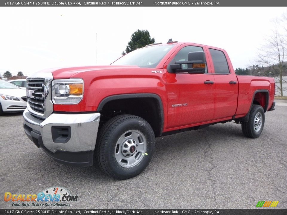 Front 3/4 View of 2017 GMC Sierra 2500HD Double Cab 4x4 Photo #1
