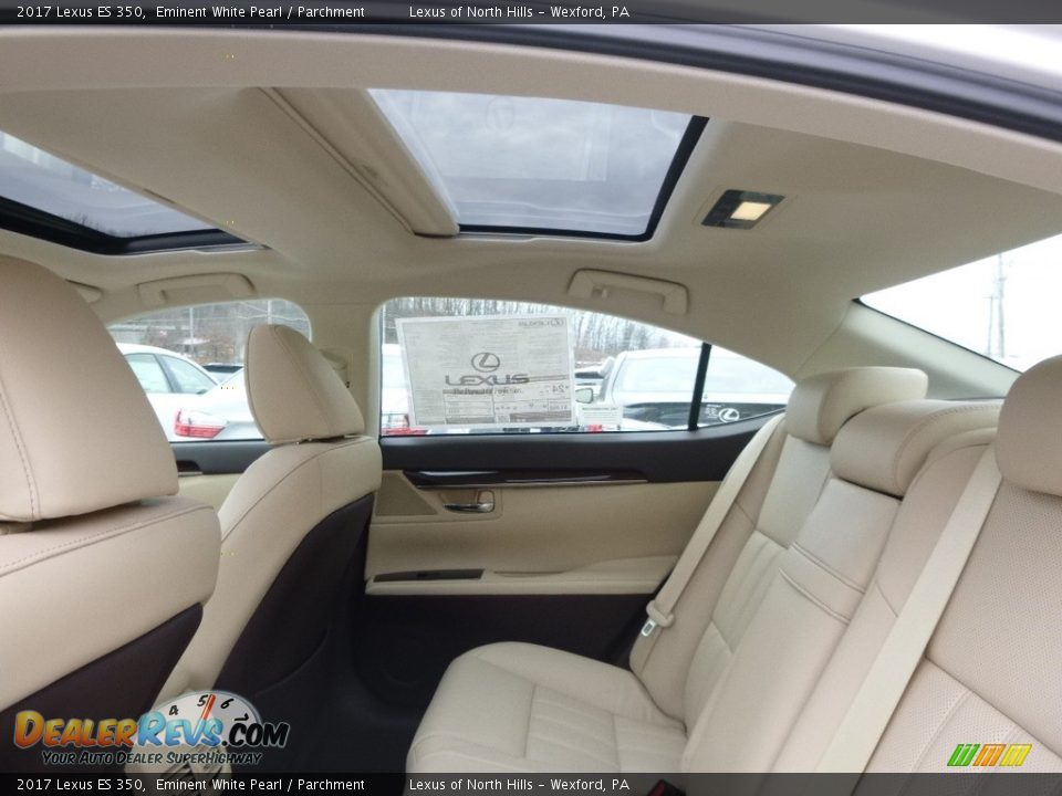 2017 Lexus ES 350 Eminent White Pearl / Parchment Photo #8
