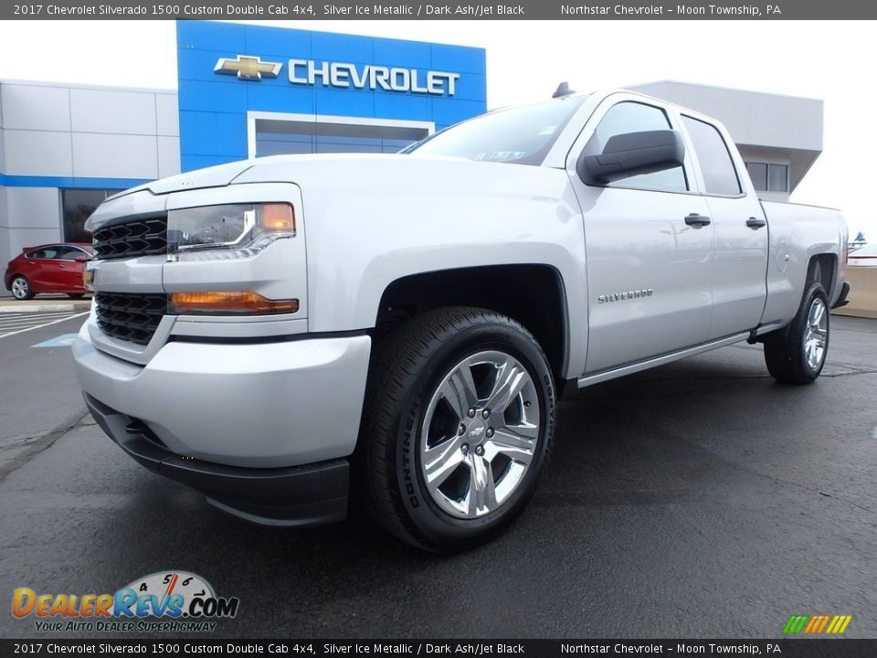 2017 Chevrolet Silverado 1500 Custom Double Cab 4x4 Silver Ice Metallic / Dark Ash/Jet Black Photo #2