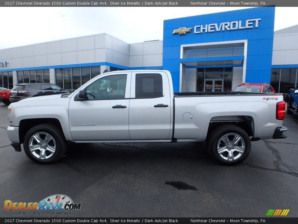 2017 Chevrolet Silverado 1500 Custom Double Cab 4x4 Silver Ice Metallic / Dark Ash/Jet Black Photo #3
