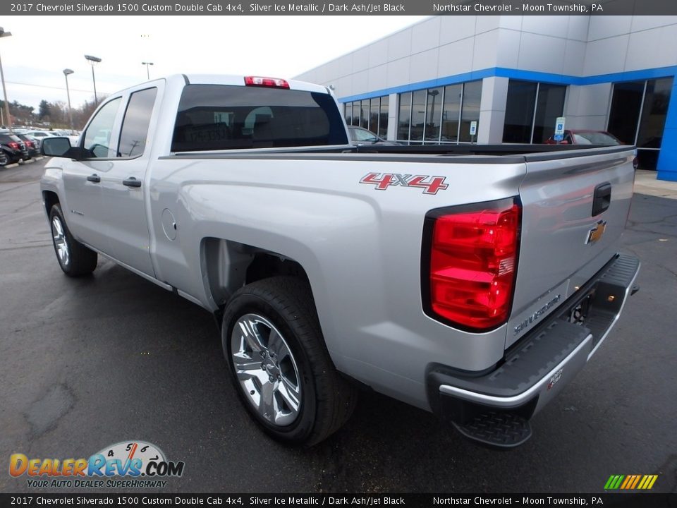 2017 Chevrolet Silverado 1500 Custom Double Cab 4x4 Silver Ice Metallic / Dark Ash/Jet Black Photo #4