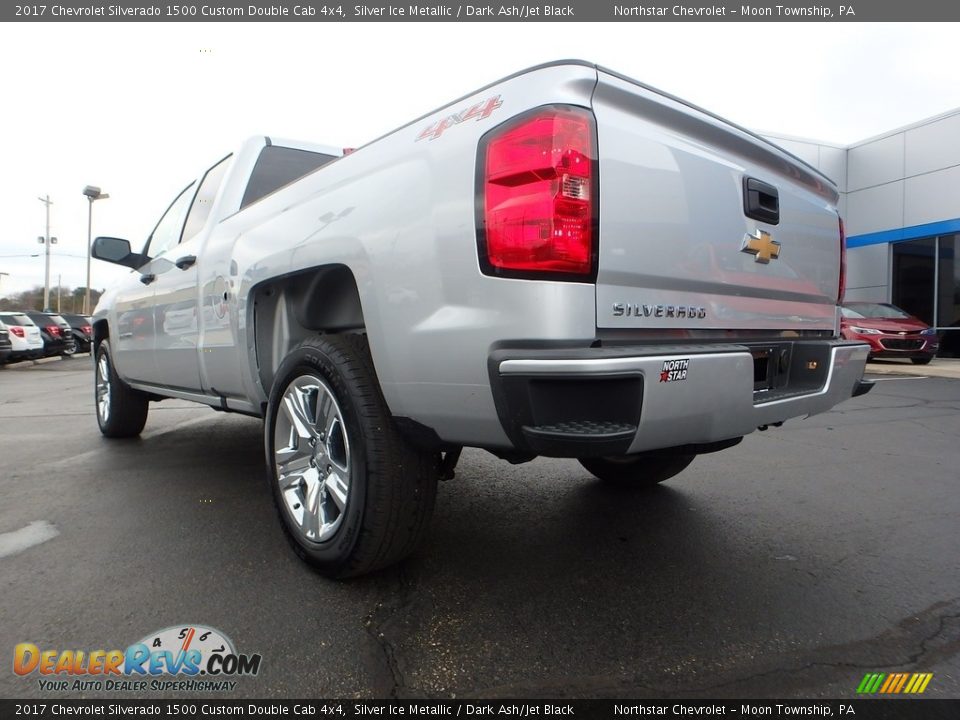 2017 Chevrolet Silverado 1500 Custom Double Cab 4x4 Silver Ice Metallic / Dark Ash/Jet Black Photo #5