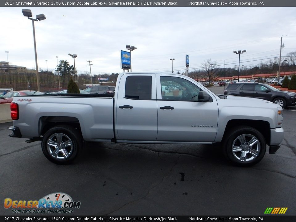 2017 Chevrolet Silverado 1500 Custom Double Cab 4x4 Silver Ice Metallic / Dark Ash/Jet Black Photo #9