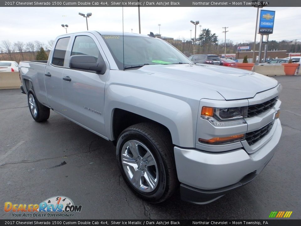 2017 Chevrolet Silverado 1500 Custom Double Cab 4x4 Silver Ice Metallic / Dark Ash/Jet Black Photo #10