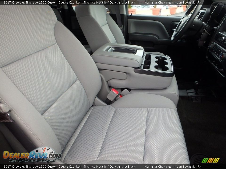 2017 Chevrolet Silverado 1500 Custom Double Cab 4x4 Silver Ice Metallic / Dark Ash/Jet Black Photo #14