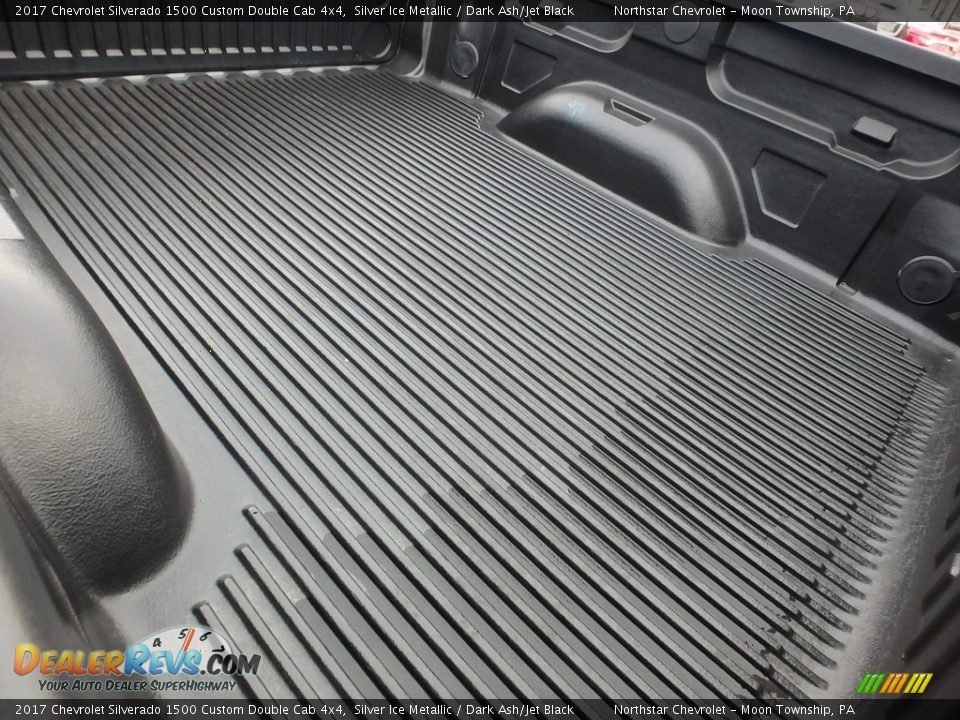 2017 Chevrolet Silverado 1500 Custom Double Cab 4x4 Silver Ice Metallic / Dark Ash/Jet Black Photo #19