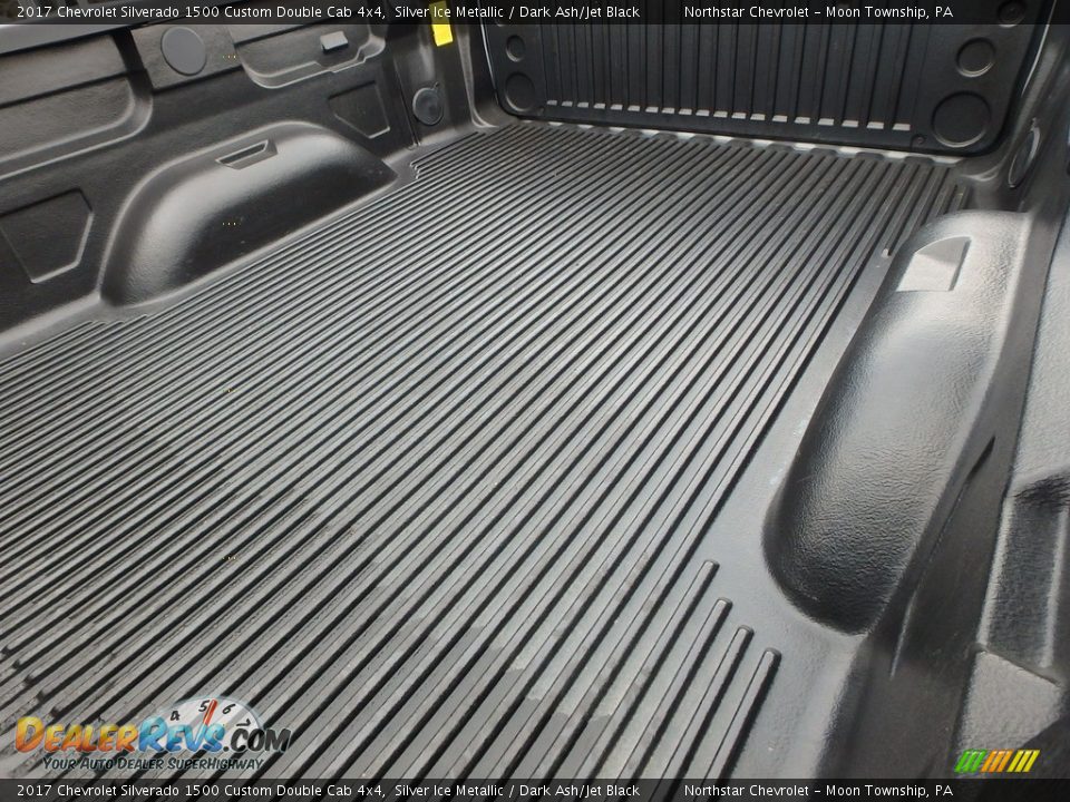 2017 Chevrolet Silverado 1500 Custom Double Cab 4x4 Silver Ice Metallic / Dark Ash/Jet Black Photo #20