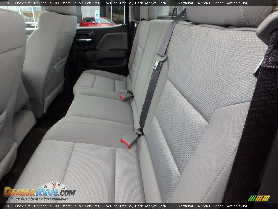2017 Chevrolet Silverado 1500 Custom Double Cab 4x4 Silver Ice Metallic / Dark Ash/Jet Black Photo #22