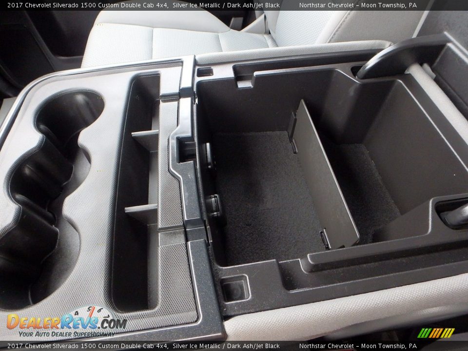 2017 Chevrolet Silverado 1500 Custom Double Cab 4x4 Silver Ice Metallic / Dark Ash/Jet Black Photo #30