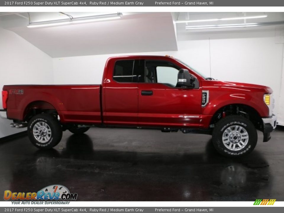 2017 Ford F250 Super Duty XLT SuperCab 4x4 Ruby Red / Medium Earth Gray Photo #1