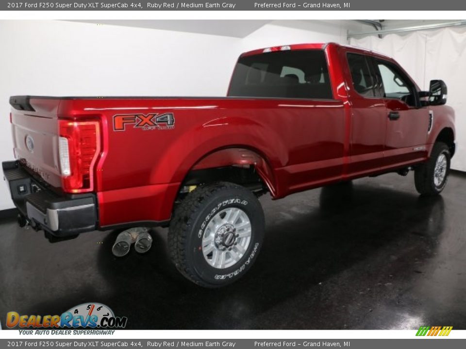 2017 Ford F250 Super Duty XLT SuperCab 4x4 Ruby Red / Medium Earth Gray Photo #7