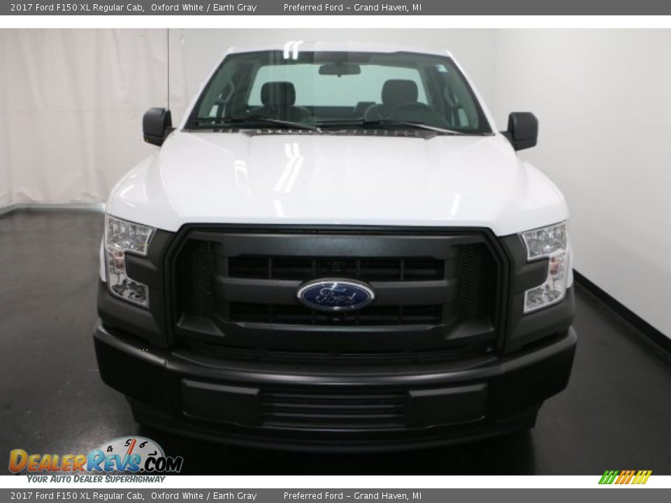 2017 Ford F150 XL Regular Cab Oxford White / Earth Gray Photo #5