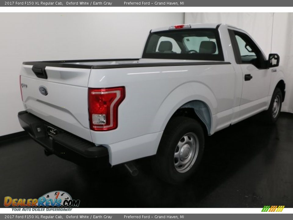 2017 Ford F150 XL Regular Cab Oxford White / Earth Gray Photo #7