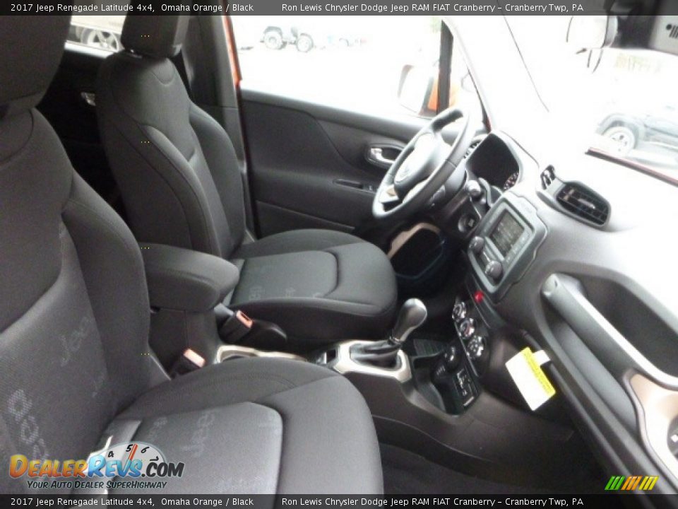2017 Jeep Renegade Latitude 4x4 Omaha Orange / Black Photo #10