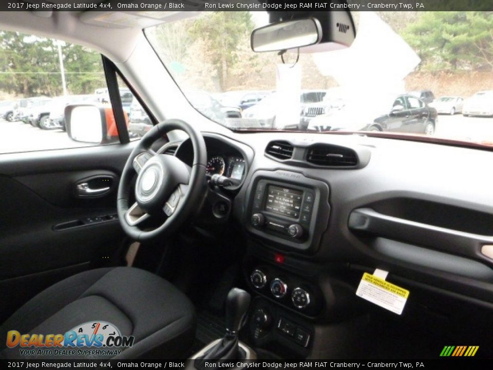 2017 Jeep Renegade Latitude 4x4 Omaha Orange / Black Photo #11