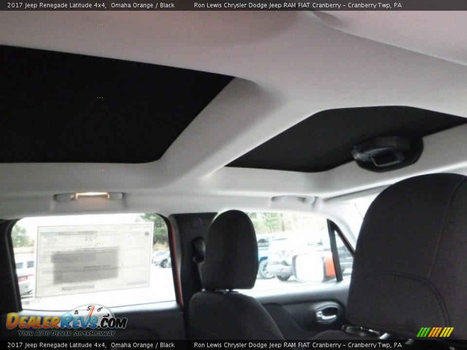 2017 Jeep Renegade Latitude 4x4 Omaha Orange / Black Photo #12
