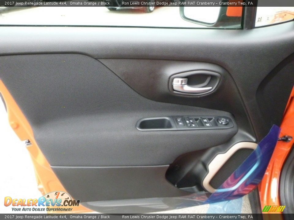 2017 Jeep Renegade Latitude 4x4 Omaha Orange / Black Photo #15