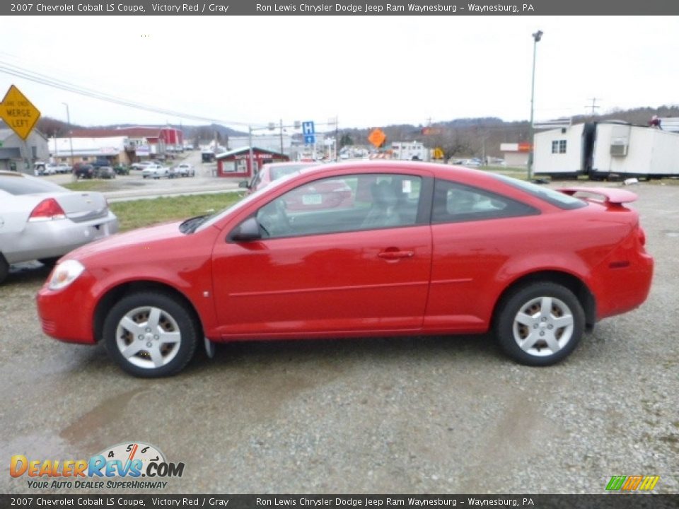 2007 Chevrolet Cobalt LS Coupe Victory Red / Gray Photo #2