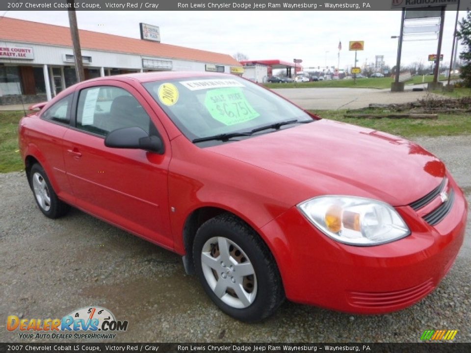 2007 Chevrolet Cobalt LS Coupe Victory Red / Gray Photo #10