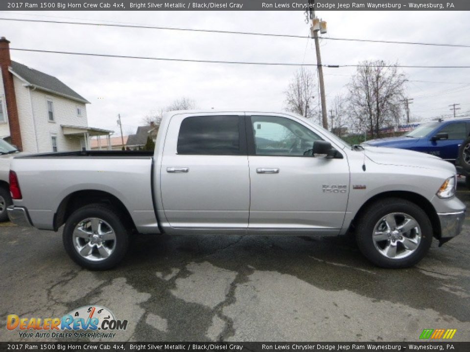 2017 Ram 1500 Big Horn Crew Cab 4x4 Bright Silver Metallic / Black/Diesel Gray Photo #7