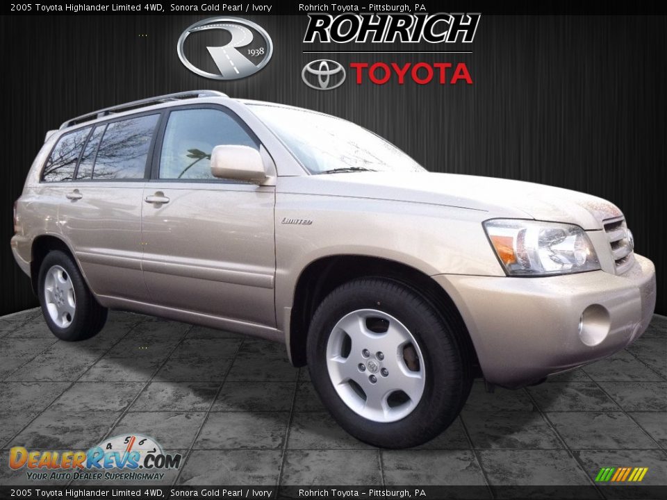 2005 Toyota Highlander Limited 4WD Sonora Gold Pearl / Ivory Photo #1