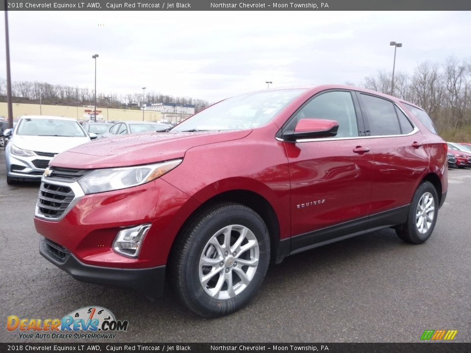 Front 3/4 View of 2018 Chevrolet Equinox LT AWD Photo #1
