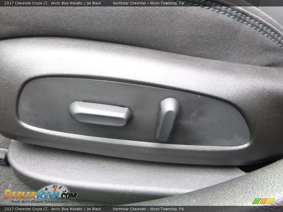 2017 Chevrolet Cruze LT Arctic Blue Metallic / Jet Black Photo #15