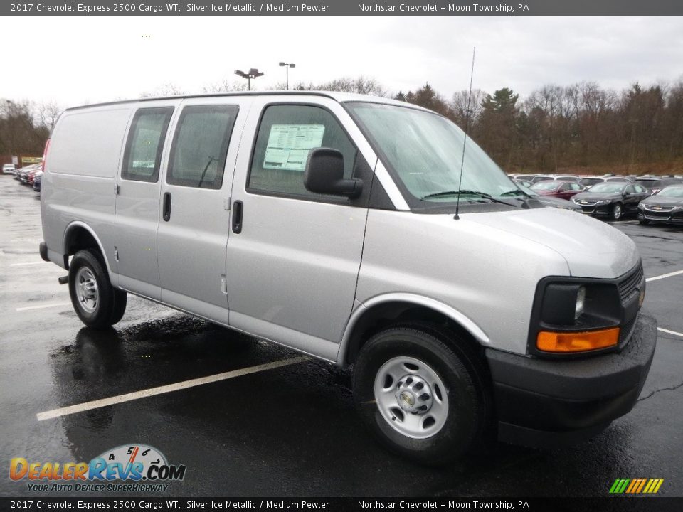 Front 3/4 View of 2017 Chevrolet Express 2500 Cargo WT Photo #3