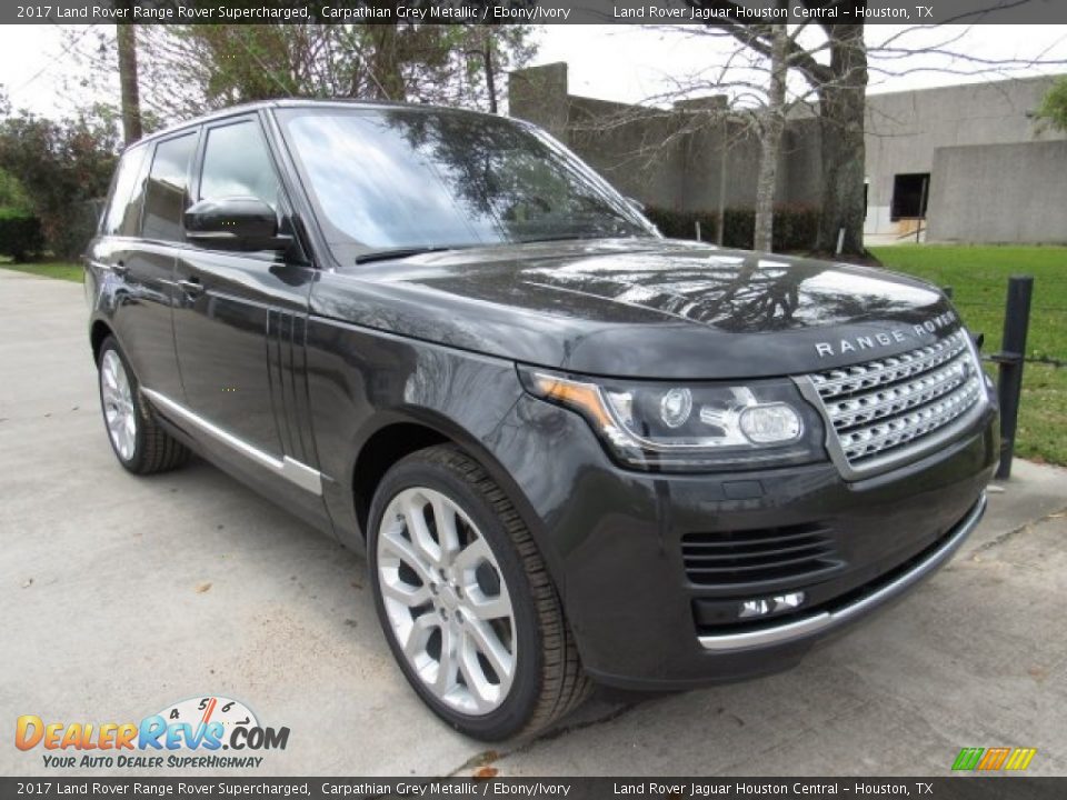 Front 3/4 View of 2017 Land Rover Range Rover Supercharged Photo #2