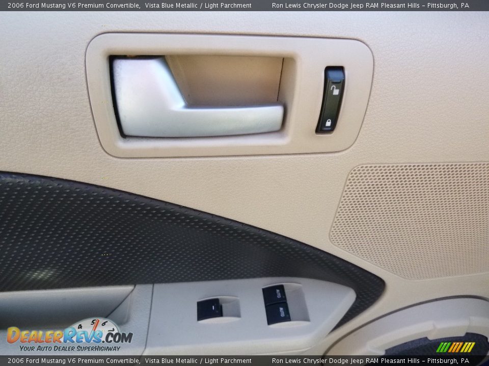 2006 Ford Mustang V6 Premium Convertible Vista Blue Metallic / Light Parchment Photo #13
