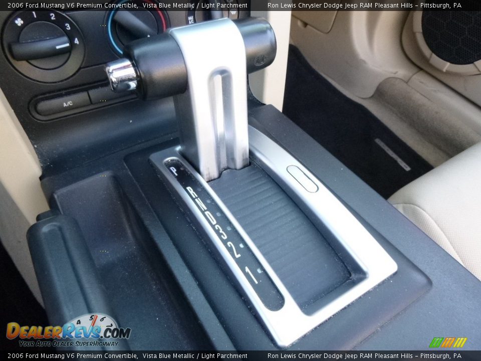 2006 Ford Mustang V6 Premium Convertible Vista Blue Metallic / Light Parchment Photo #17