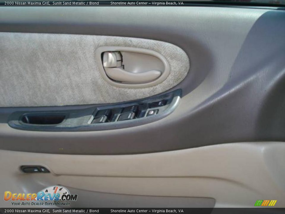 2000 Nissan Maxima GXE Sunlit Sand Metallic / Blond Photo #11