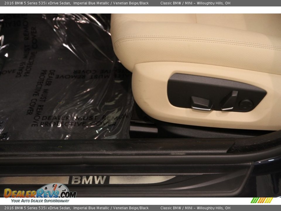 2016 BMW 5 Series 535i xDrive Sedan Imperial Blue Metallic / Venetian Beige/Black Photo #6