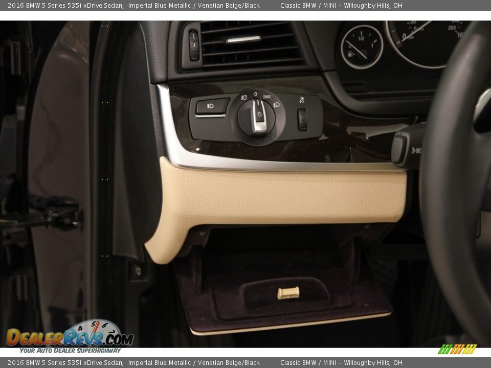 2016 BMW 5 Series 535i xDrive Sedan Imperial Blue Metallic / Venetian Beige/Black Photo #7