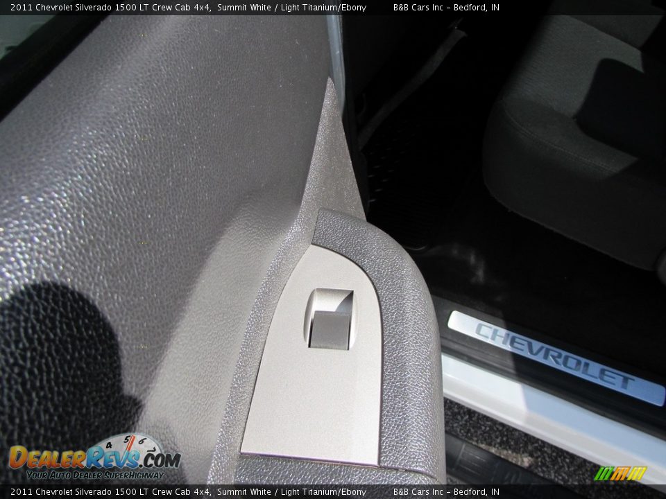 2011 Chevrolet Silverado 1500 LT Crew Cab 4x4 Summit White / Light Titanium/Ebony Photo #19