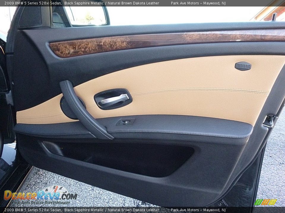 2009 BMW 5 Series 528xi Sedan Black Sapphire Metallic / Natural Brown Dakota Leather Photo #18