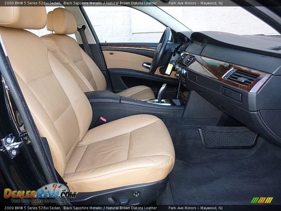 2009 BMW 5 Series 528xi Sedan Black Sapphire Metallic / Natural Brown Dakota Leather Photo #21