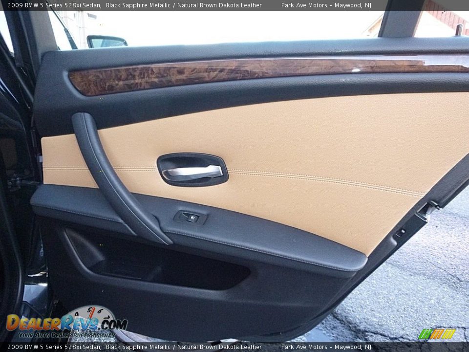 2009 BMW 5 Series 528xi Sedan Black Sapphire Metallic / Natural Brown Dakota Leather Photo #22