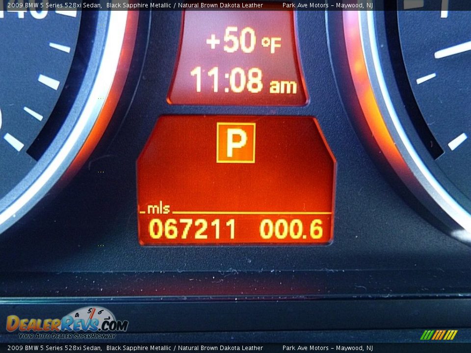 2009 BMW 5 Series 528xi Sedan Black Sapphire Metallic / Natural Brown Dakota Leather Photo #30