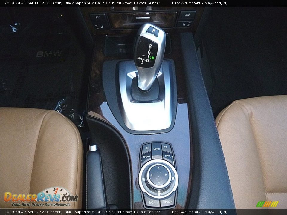 2009 BMW 5 Series 528xi Sedan Black Sapphire Metallic / Natural Brown Dakota Leather Photo #32