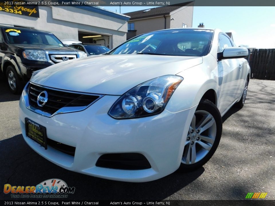 2013 Nissan Altima 2.5 S Coupe Pearl White / Charcoal Photo #1