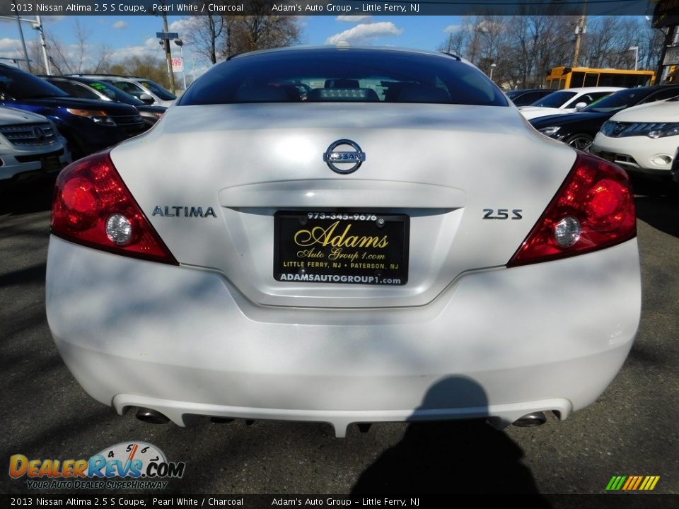 2013 Nissan Altima 2.5 S Coupe Pearl White / Charcoal Photo #6