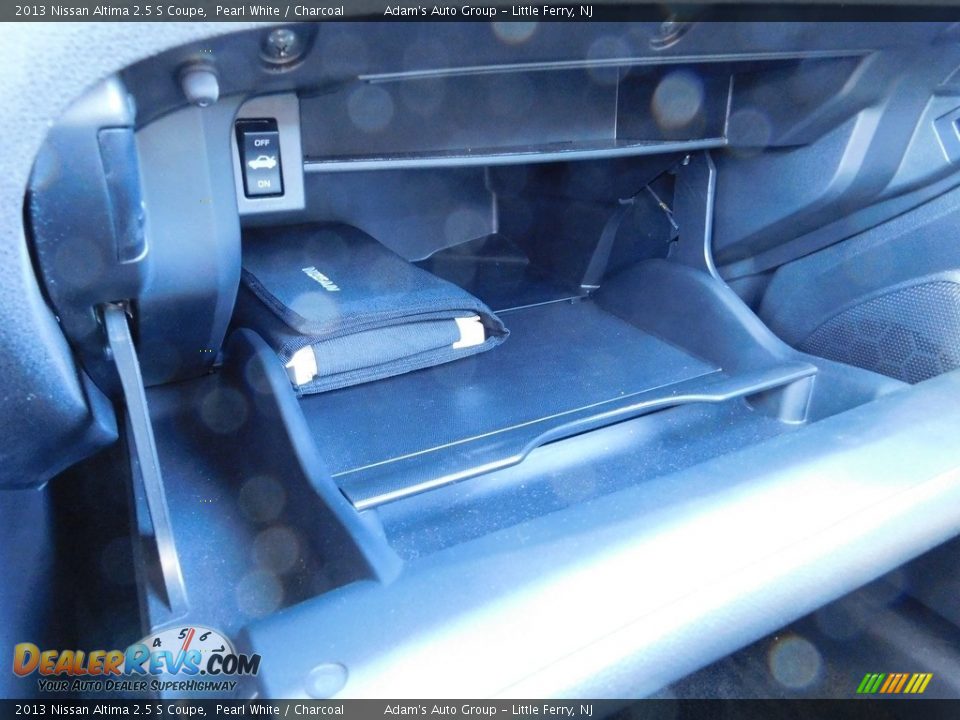 2013 Nissan Altima 2.5 S Coupe Pearl White / Charcoal Photo #26