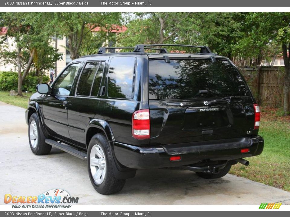 2003 Nissan Pathfinder LE Super Black / Beige Photo #9