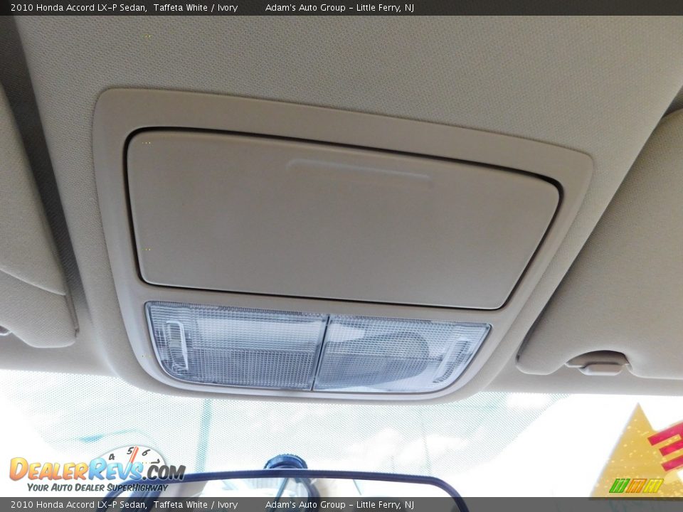 2010 Honda Accord LX-P Sedan Taffeta White / Ivory Photo #19