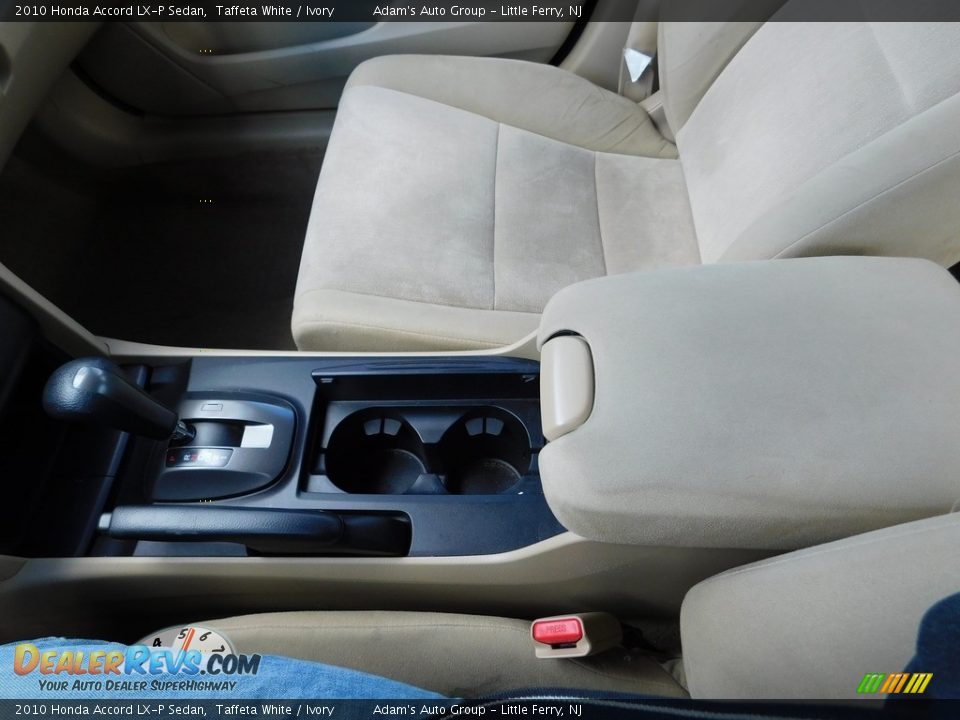 2010 Honda Accord LX-P Sedan Taffeta White / Ivory Photo #20
