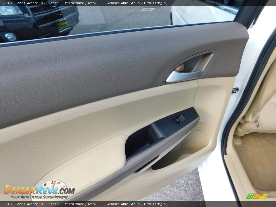 2010 Honda Accord LX-P Sedan Taffeta White / Ivory Photo #24
