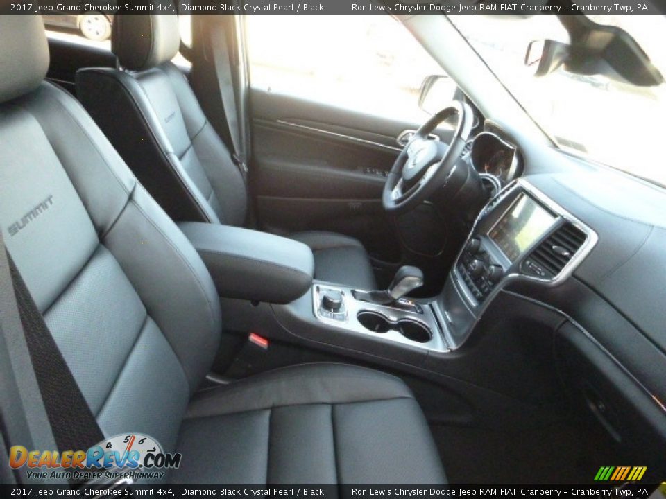 2017 Jeep Grand Cherokee Summit 4x4 Diamond Black Crystal Pearl / Black Photo #9