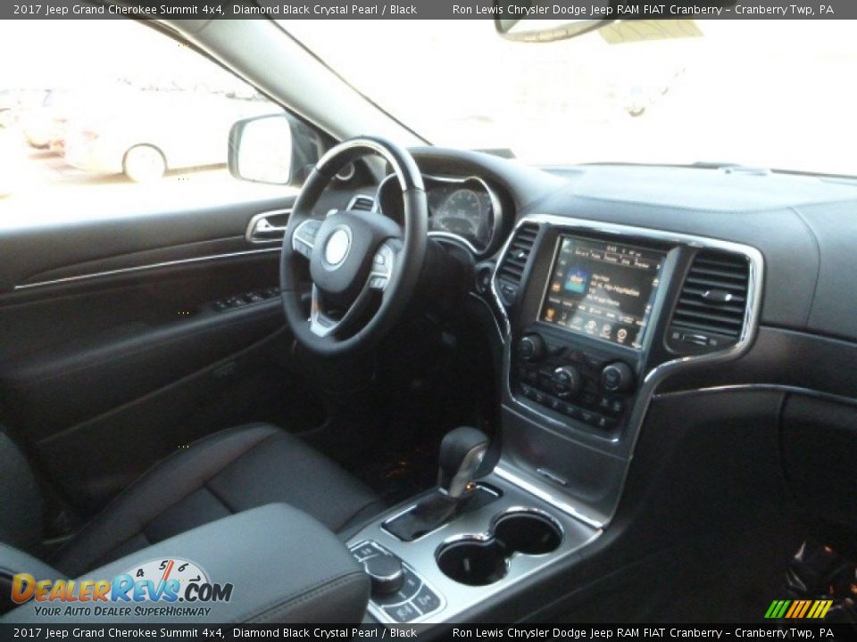 2017 Jeep Grand Cherokee Summit 4x4 Diamond Black Crystal Pearl / Black Photo #10