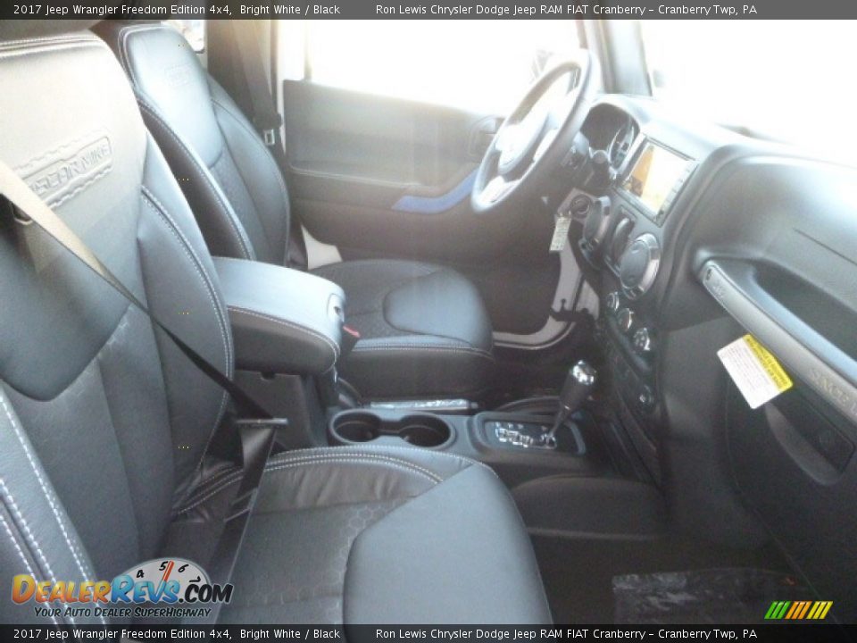 2017 Jeep Wrangler Freedom Edition 4x4 Bright White / Black Photo #8